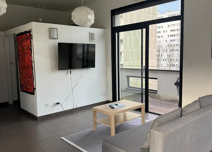 Modern Penthouse With Terrace * Βιλερμπάν